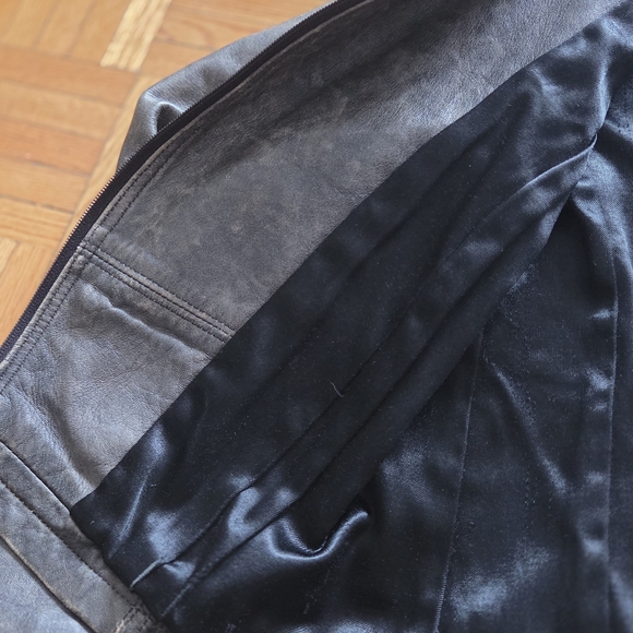 CANADIAN VINTAGE Distressed, Brown Leather Assymetrical Jacket by OCEAN WEST - Picture 7 of 16